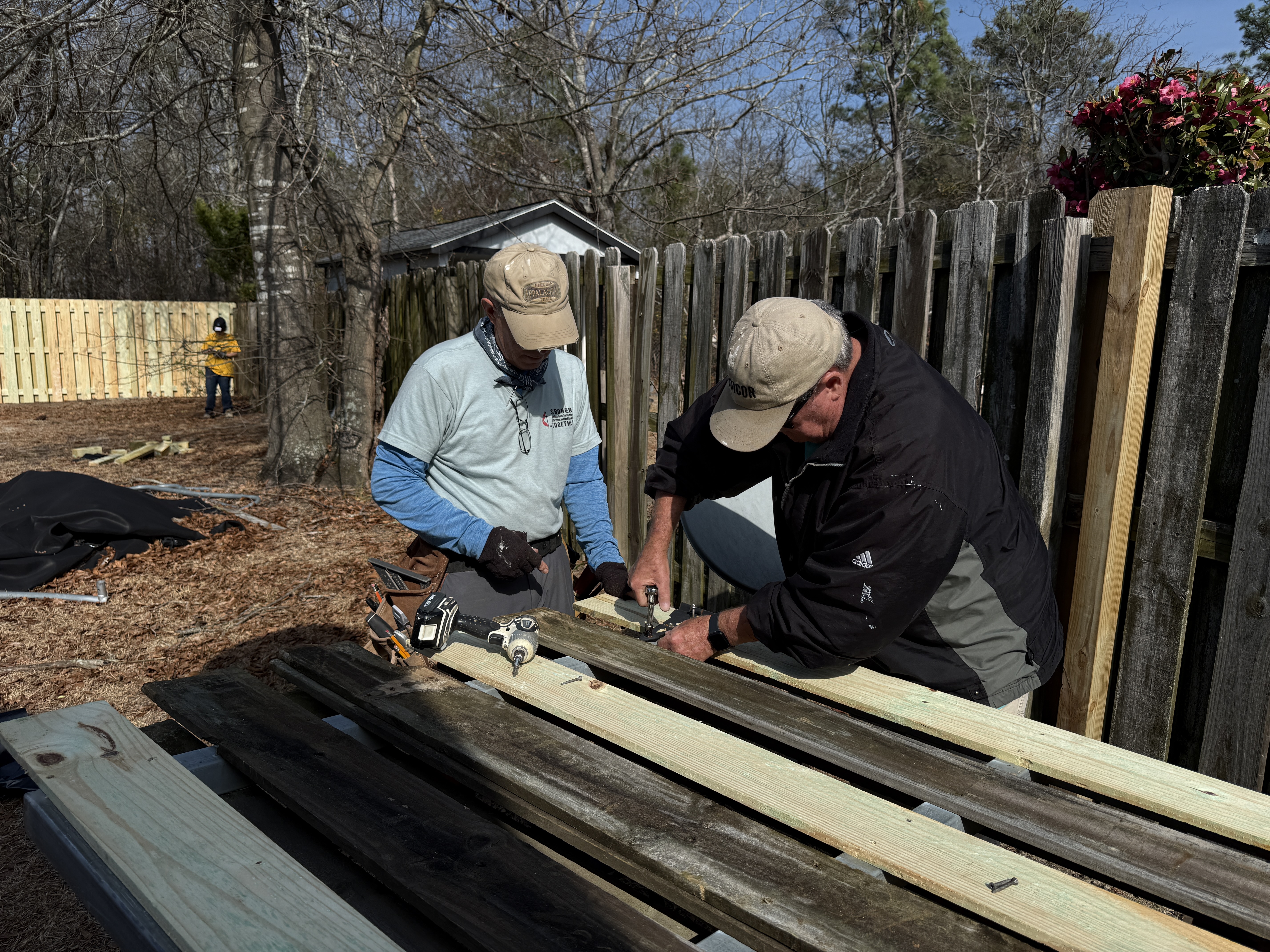 Cutting fence boards